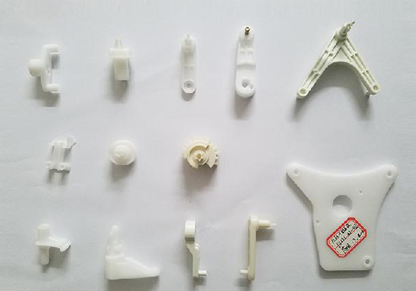 汽(qì)車模具(jù)